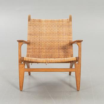 Hans J Wegner,  fåtölj, "CH-27", Carl Hansen & Son, Danmark, 1900-talets andra hälft.