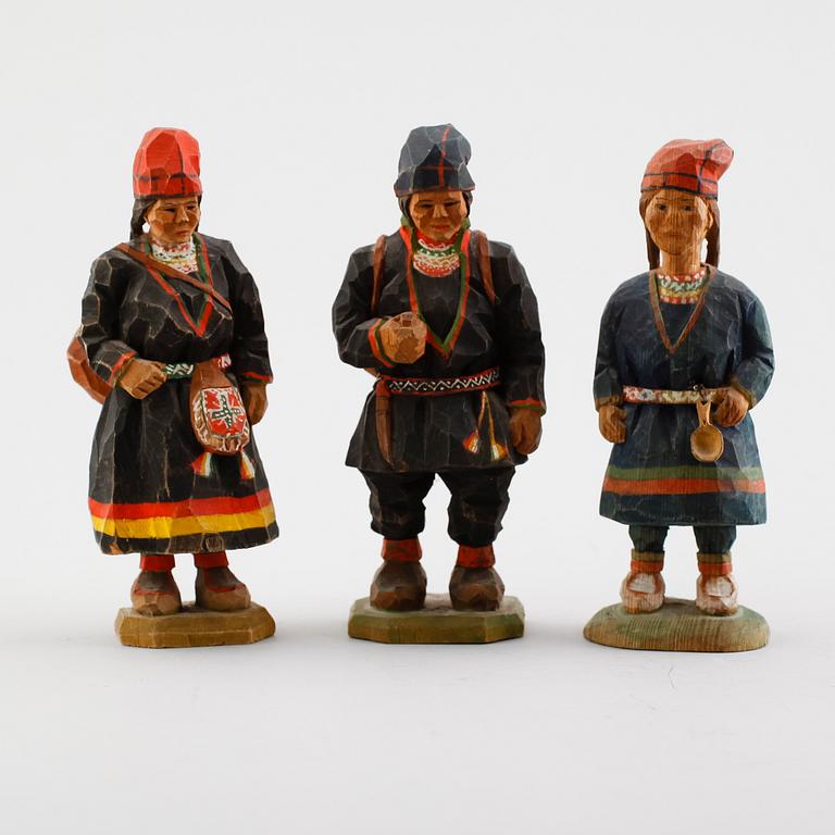 TORBORG LINDBERG-KARLSSON, figurer, 3 st, skuret trä, monogramsignerade.