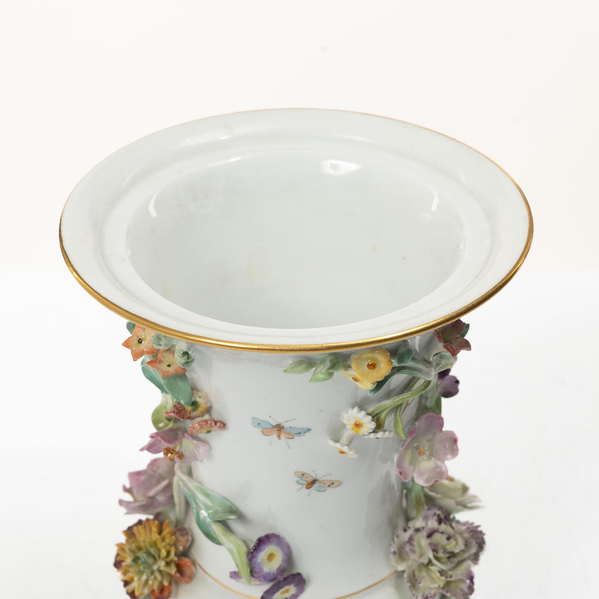 Meissen, Potpurriurna med lock, porslin, omkring 1900.