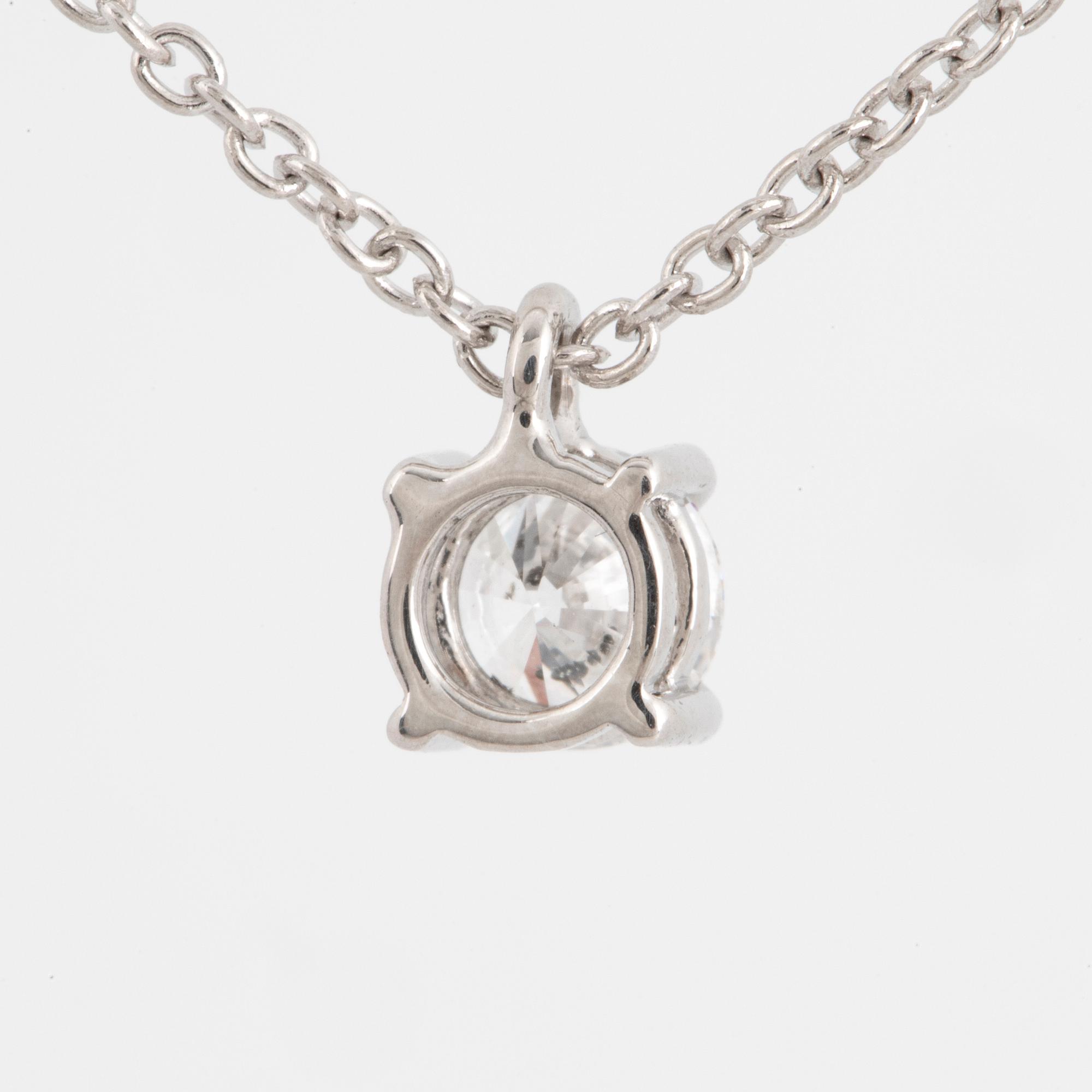 Brilliant-cut diamond necklace.