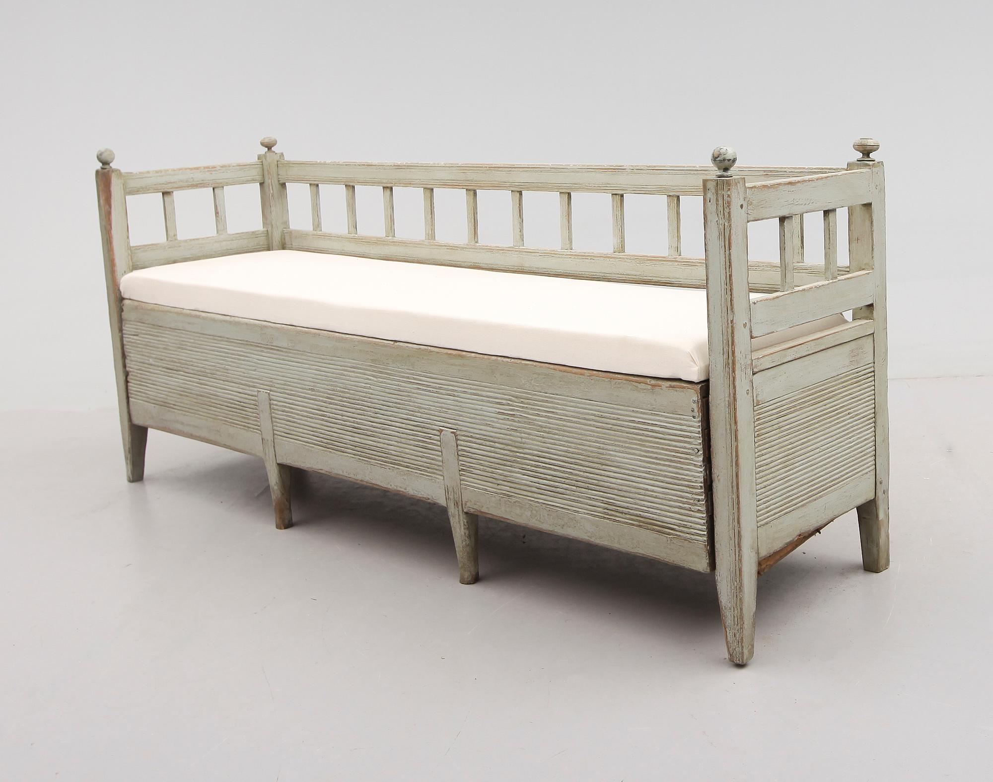 SOFFA, sengustaviansk, omkring 1800.