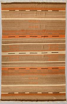 A 1930s Finnish flat weave carpet. Circa 335x220 cm.