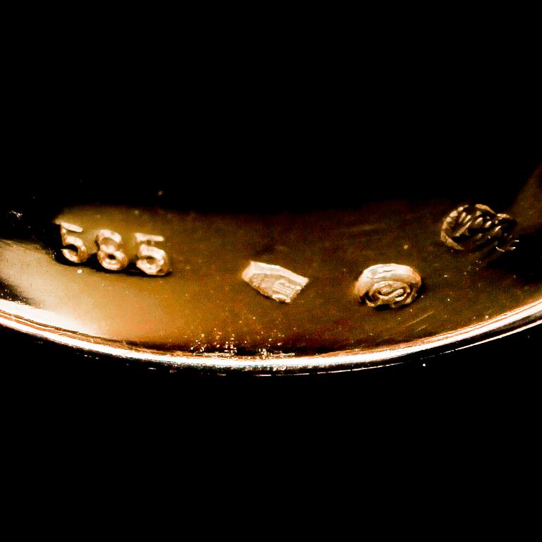 RING, 14 k guld, med diamant ca 1.03 ct.