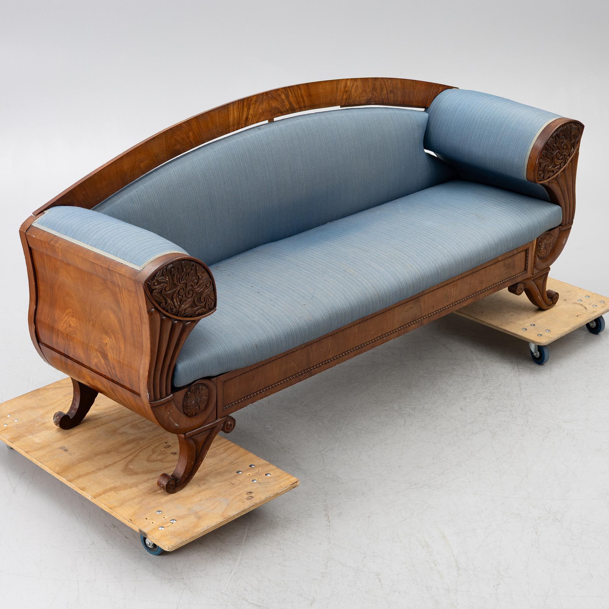 Soffa, 1800-talets första hälft. Empire.