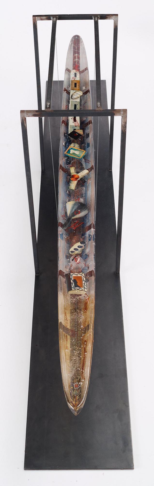 BERTIL VALLIEN, skulptur, båt, "Funnel", Kosta Boda 2004.