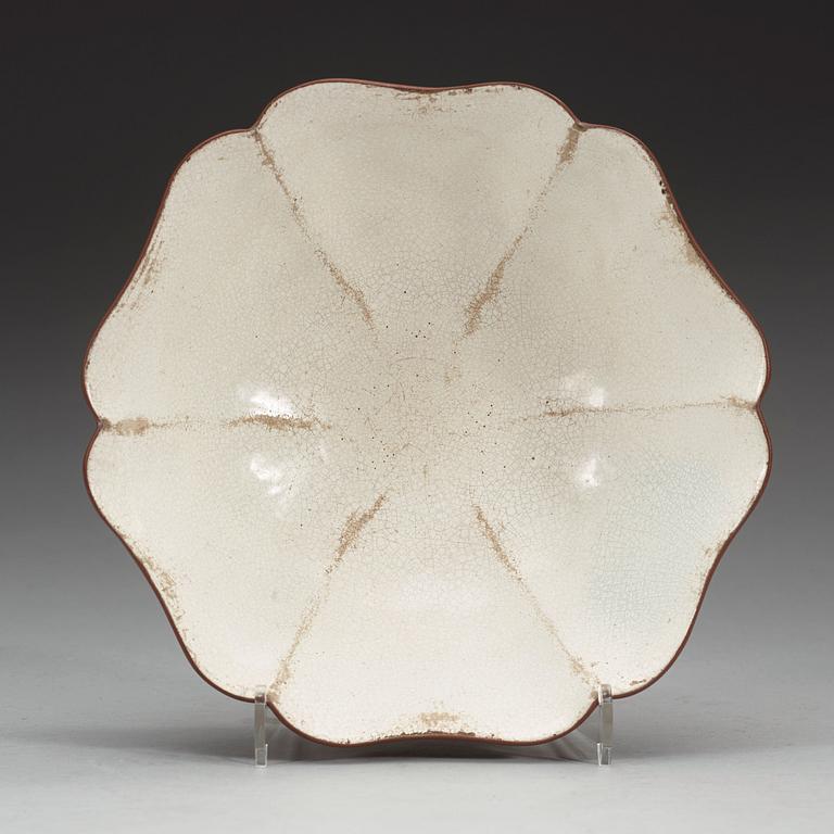 A Yixing, Lotus shaped bowl, Qing dynasty, 19th Century.