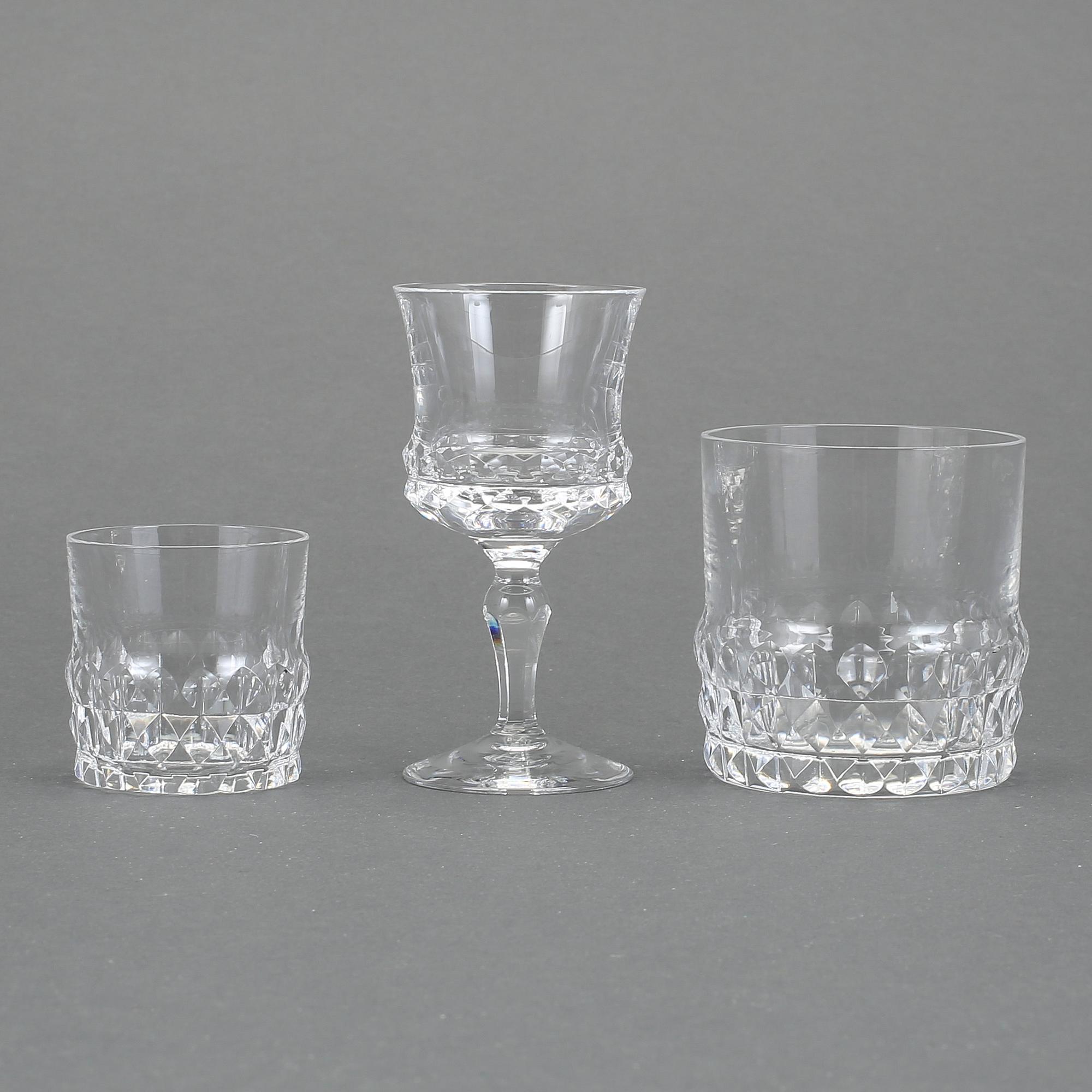 SERVISDELAR, glas, 22 delar, "Silvia", Ingeborg Lundin, Orrefors. 1900-talets andra hälft.