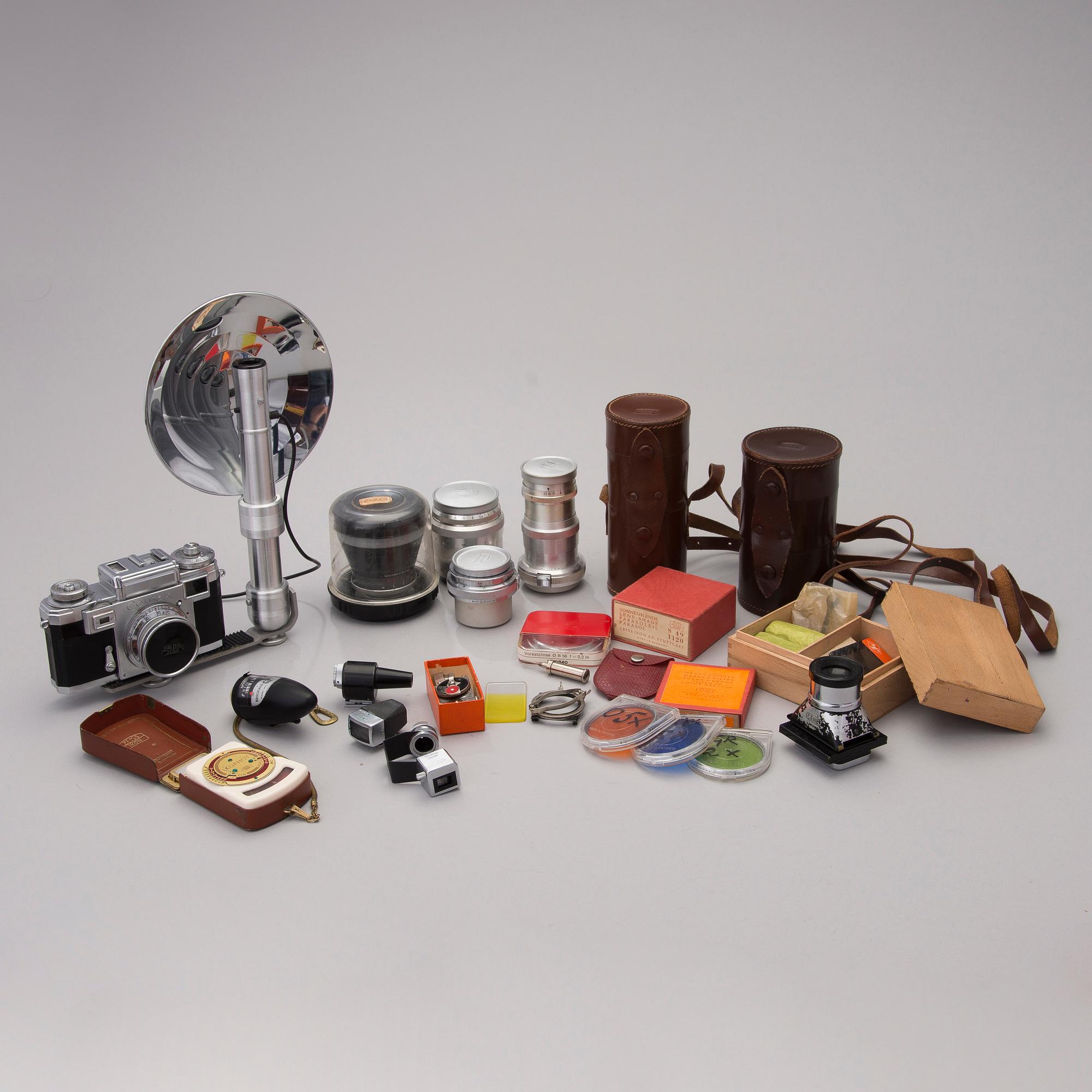 KAMERA, Zeiss ikon Contax, linssejä sekä lisävarusteita.
