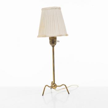 Harald Notini, a table lamp model 15490, Arvid Böhlmarks Lampfabrik, Stockholm, 1940s.