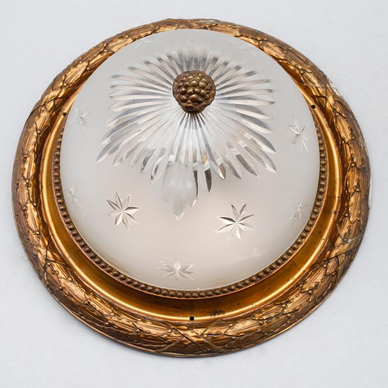 TAKPLAFOND, 1900-talets första hälft.