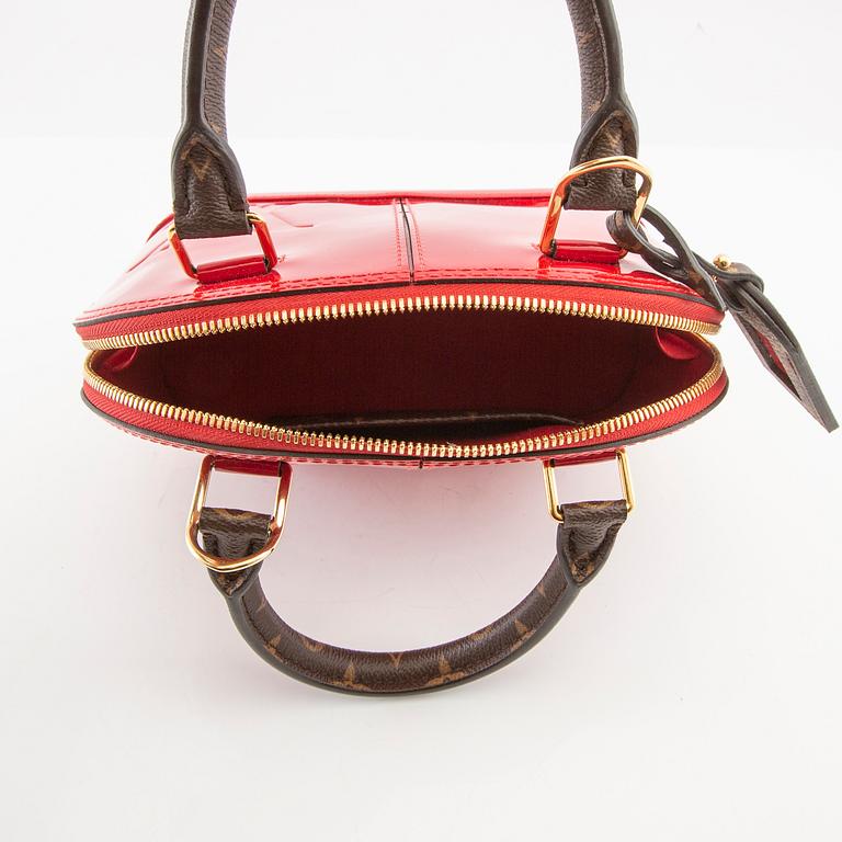 Louis Vuitton,