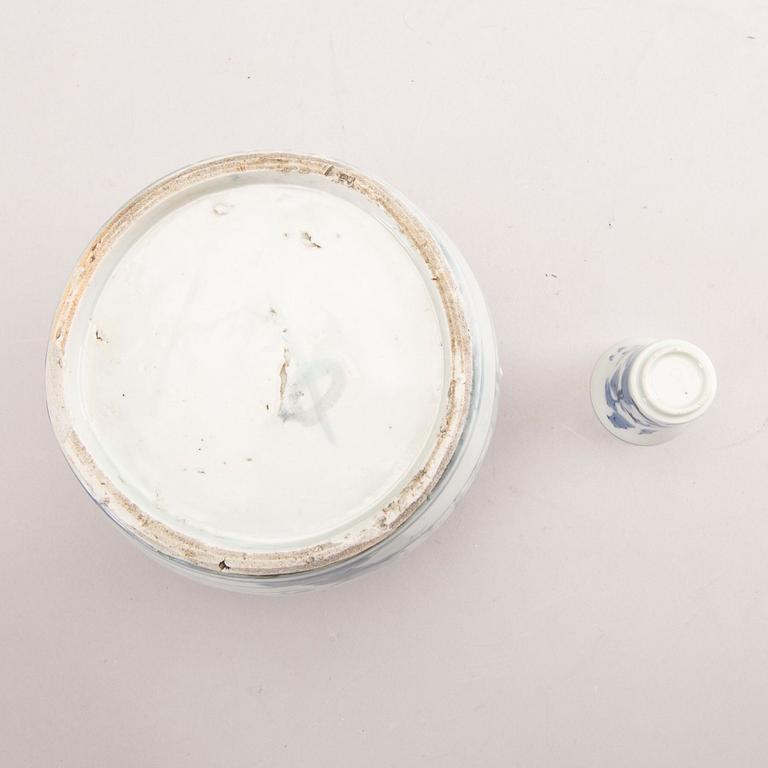Tallrik, bojan samt skålar 3 st (5dlr) Kina 17/1800-tal porslin.