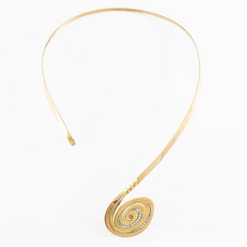 Jan-Christer Lundqvist, necklace, rigid collar, 18K gold with brilliant-cut diamonds and ruby, Skövde.