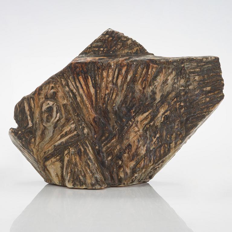 Taisto Kaasinen, skulptur, stengods, signerad T. Kaasinen Arabia.