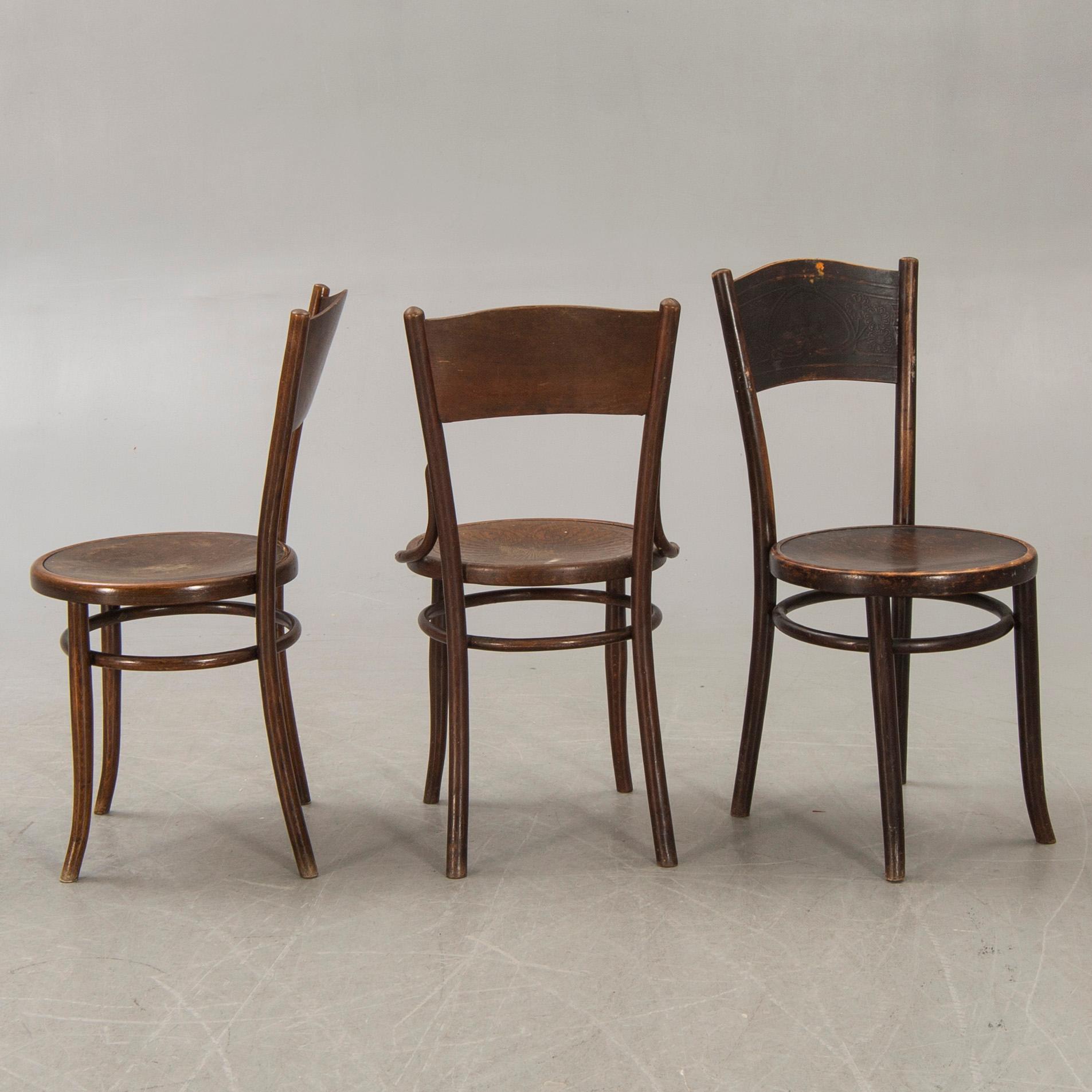 A set of 10 similar Kohn and Fischel chairs early 1900s.