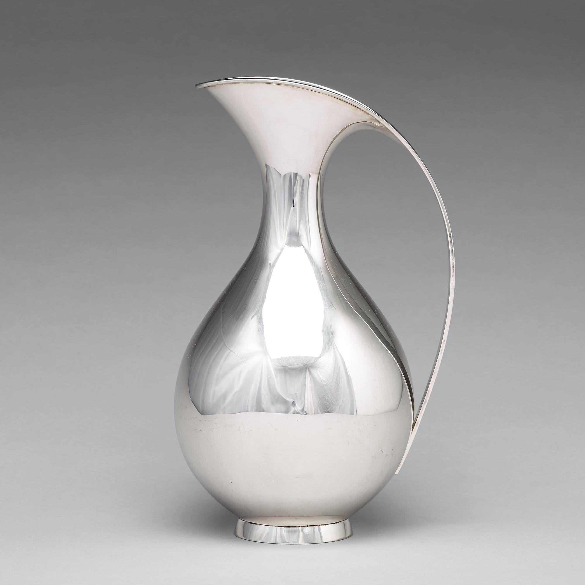 Kay Fisker, kanna, Firma Anton Michelsen, Köpenhamn 1965, sterling silver.