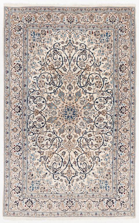 Carpet, Nain approx. 255 x 162 cm.