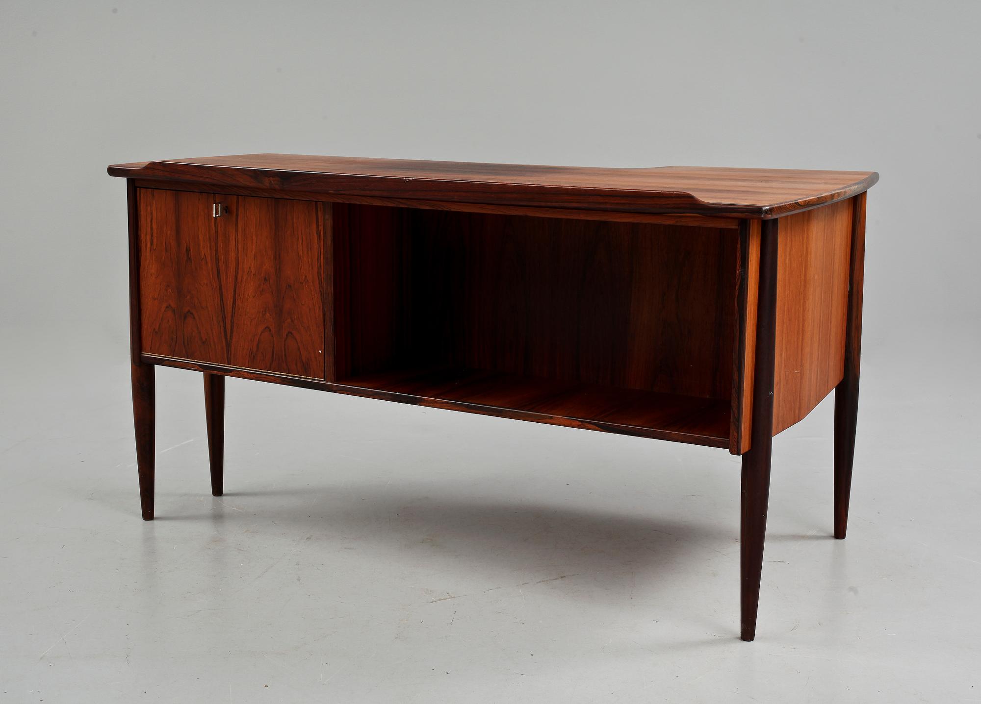 SKRIVBORD, Lelångs Möbelfabrik, Bengtsfors, 1960-tal.