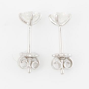 Earrings 18K white gold with brilliant-cut diamonds, accompanying GIA dossier.