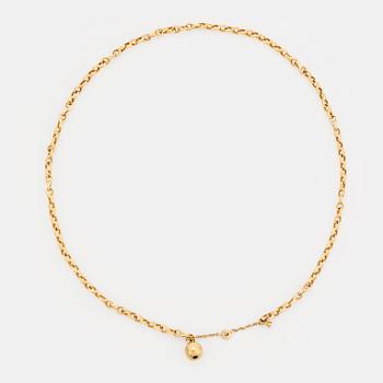 384. An 18K gold Ole Lynggaard necklace.