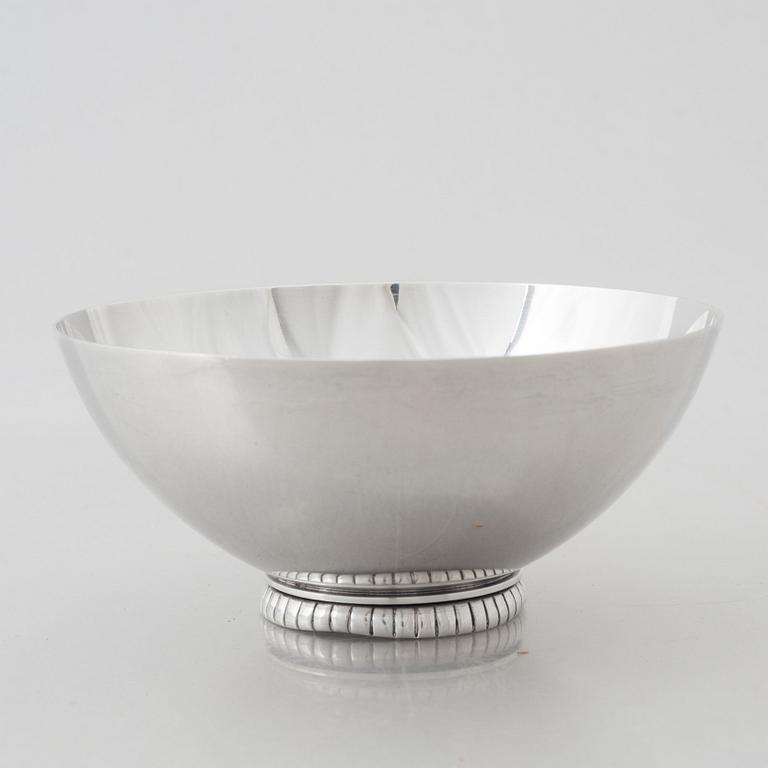 A 20st century sterling silver bowl with Swedish import mark.