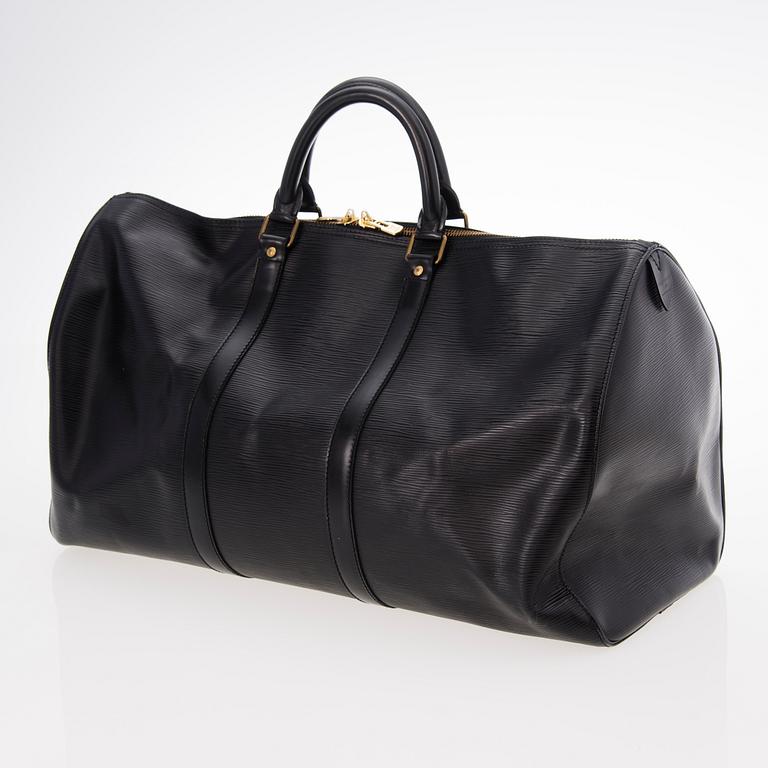 LOUIS VUITTON A BLACK EPI LEATHER KEEPALL 50 TRAVEL BAG.