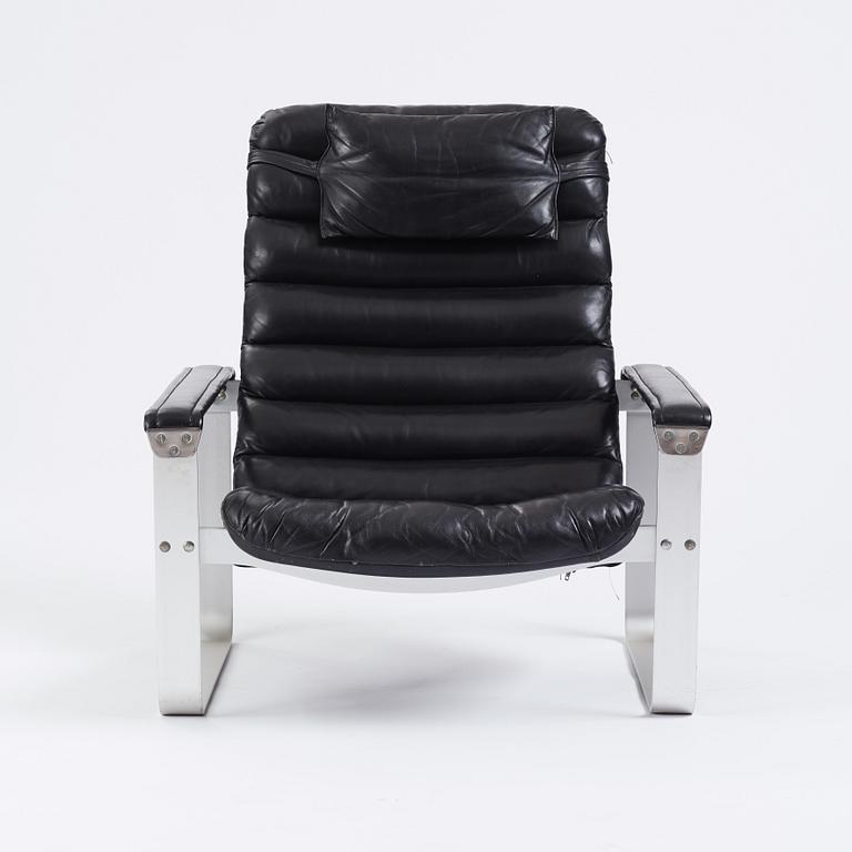 Ilmari Lappalainen, "Pulkka", 2 easy chairs and one ottoman, Asko 1960s.