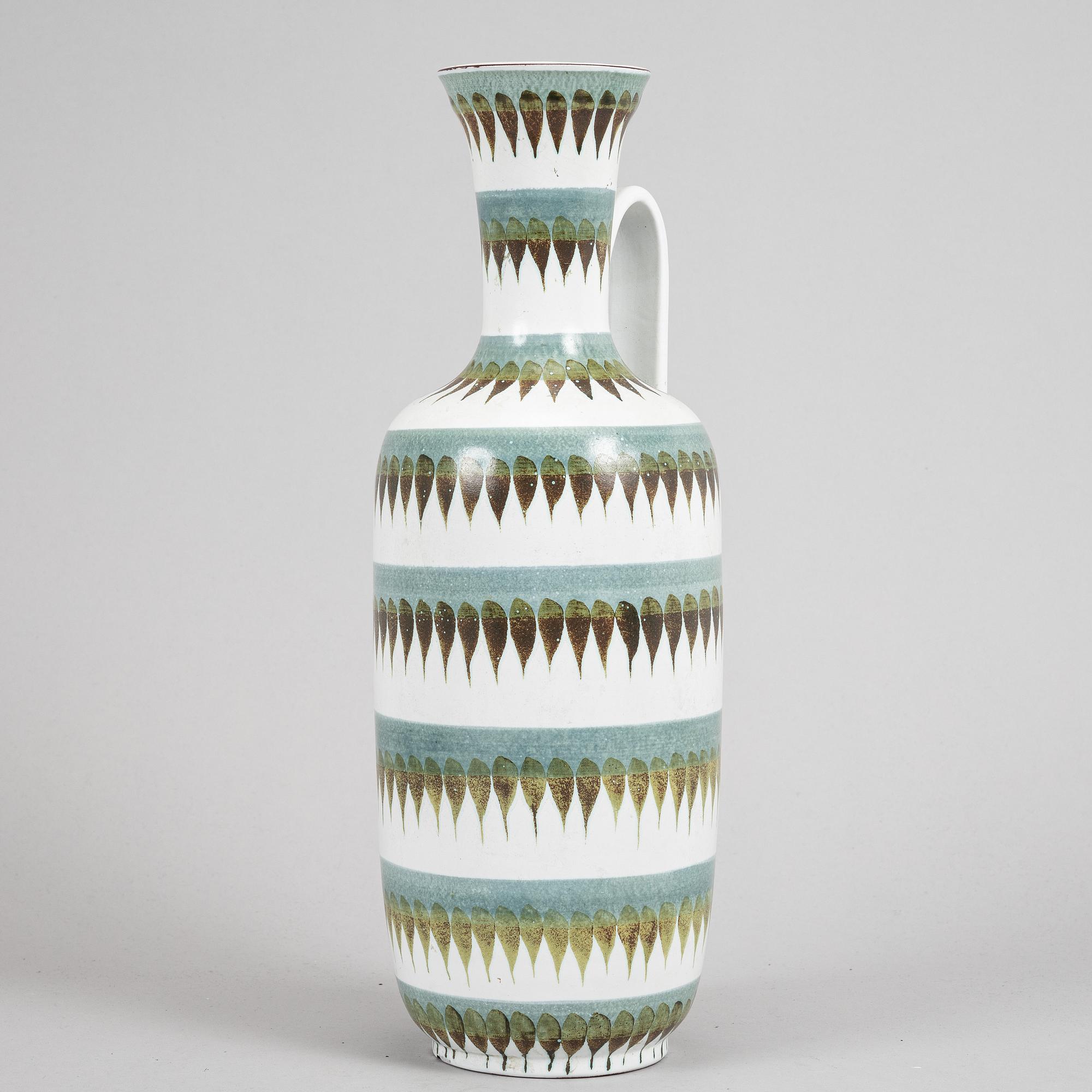 An earthenware vase by Stig Lindberg, Gustavsberg Studio.