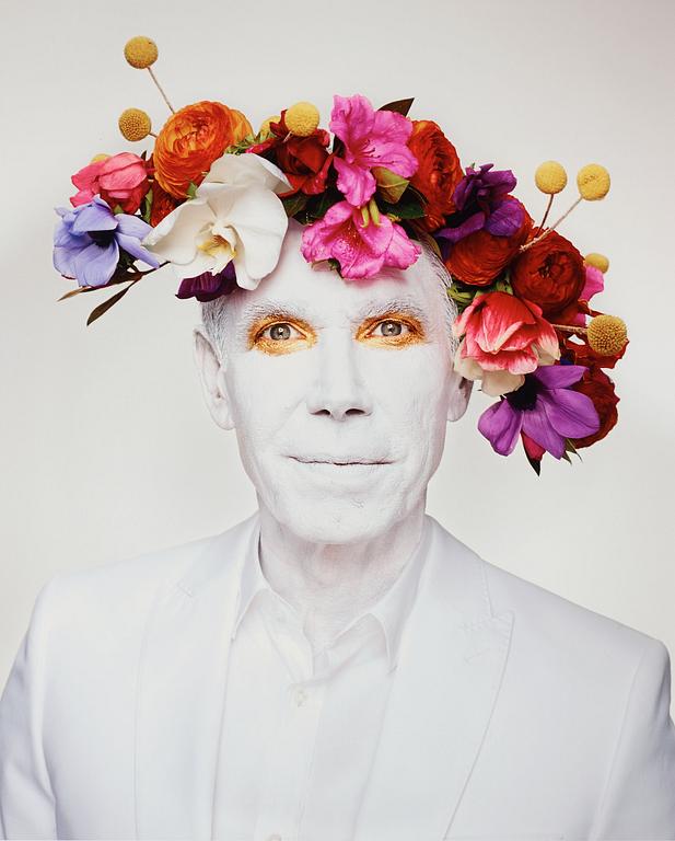 Martin Schoeller, "Jeff Koons with Floral Headpiece, New York, 2013".