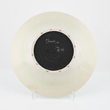 Per Hammarström, a stoneware dish, signed and dated 1987.