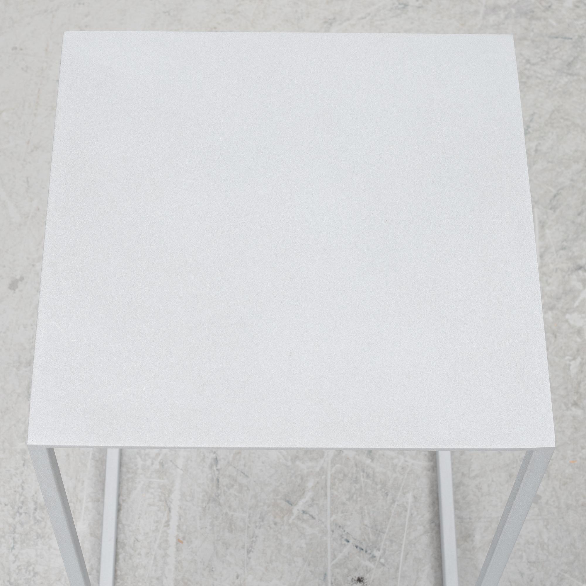 Piero Lissoni, coffee table, "Note", Cassina, Italy.