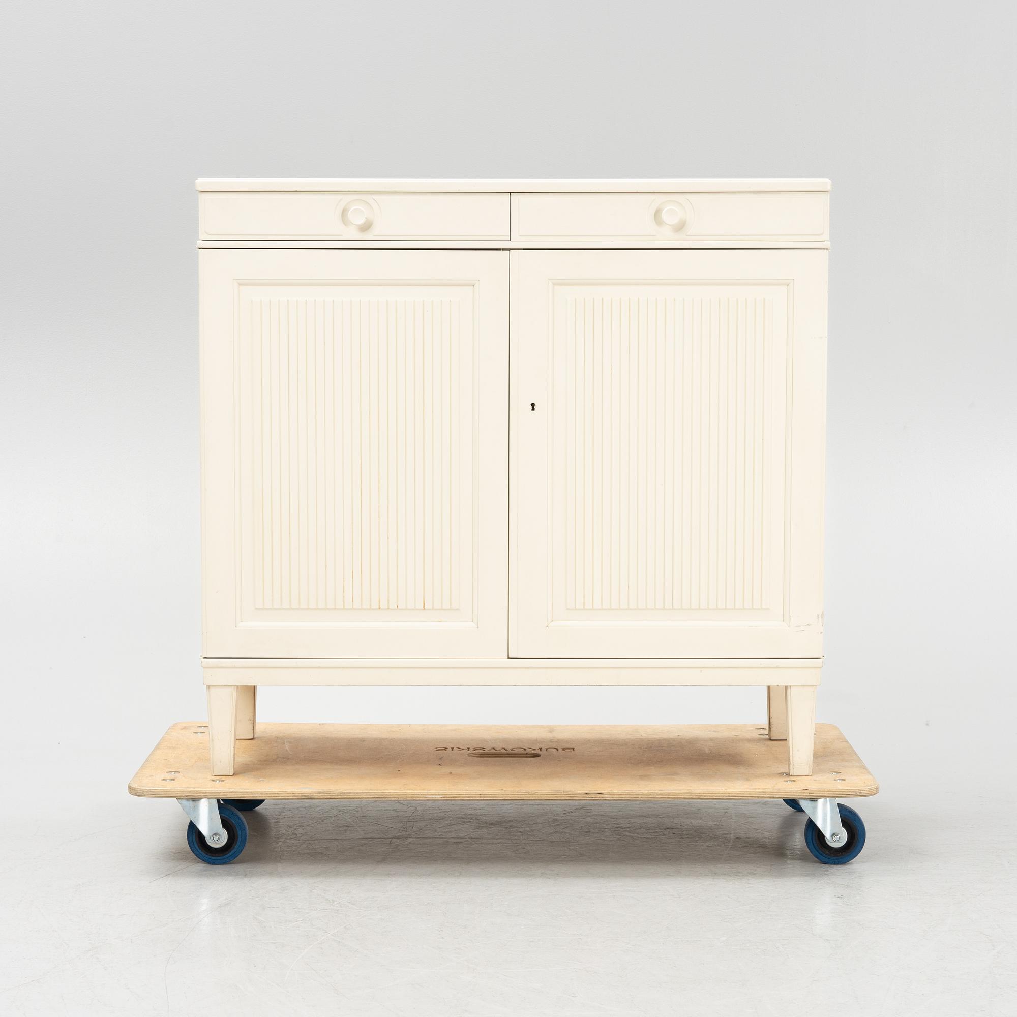 Carl Malmsten, skåpsunderdel, "Herrgården", Bodafors, 1900-talets andra hälft.