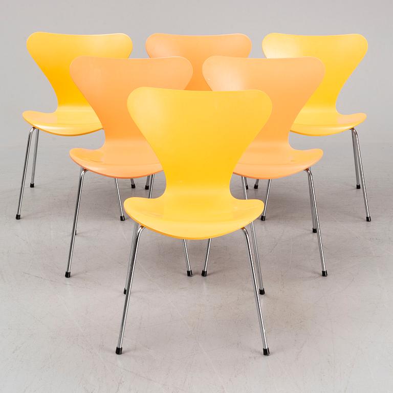 ARNE JACOBSEN, stolar 6 st, ”Sjuan”, Fritz Hansen, Danmark.