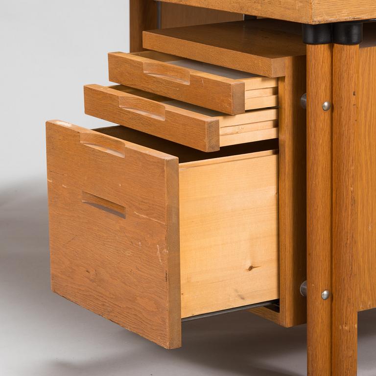 Alvar Aalto, a 1962 writing desk made to order O.Y. Huonekalu- ja Rakennustyötehdas A.B.