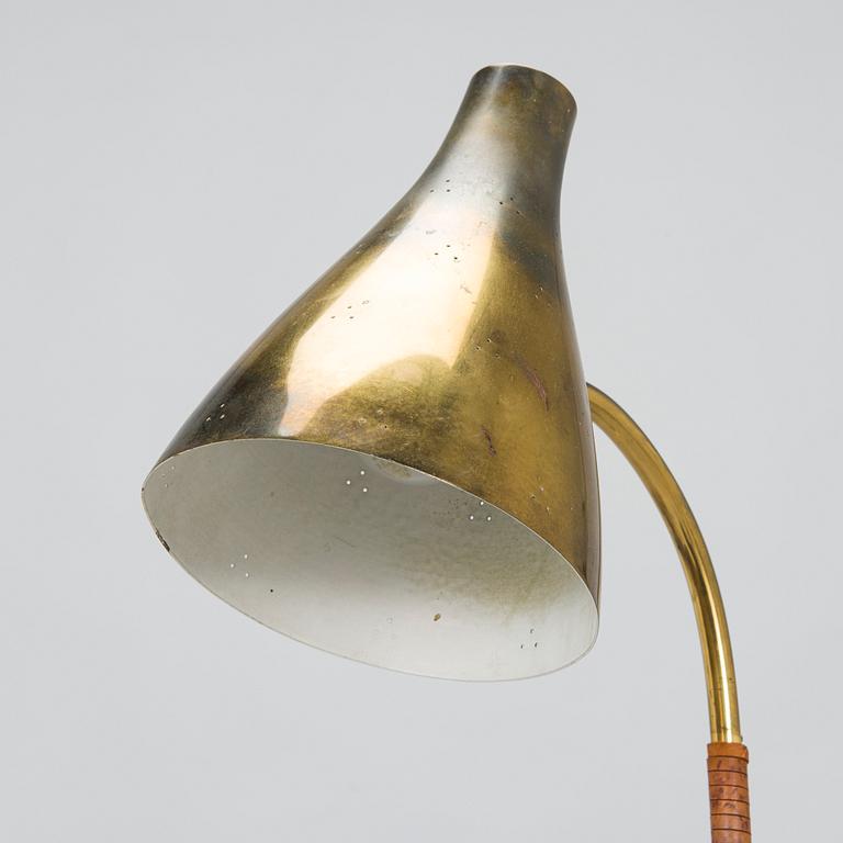 Paavo Tynell, golvlampa, modell 9607 Taito 1900-talets mitt.