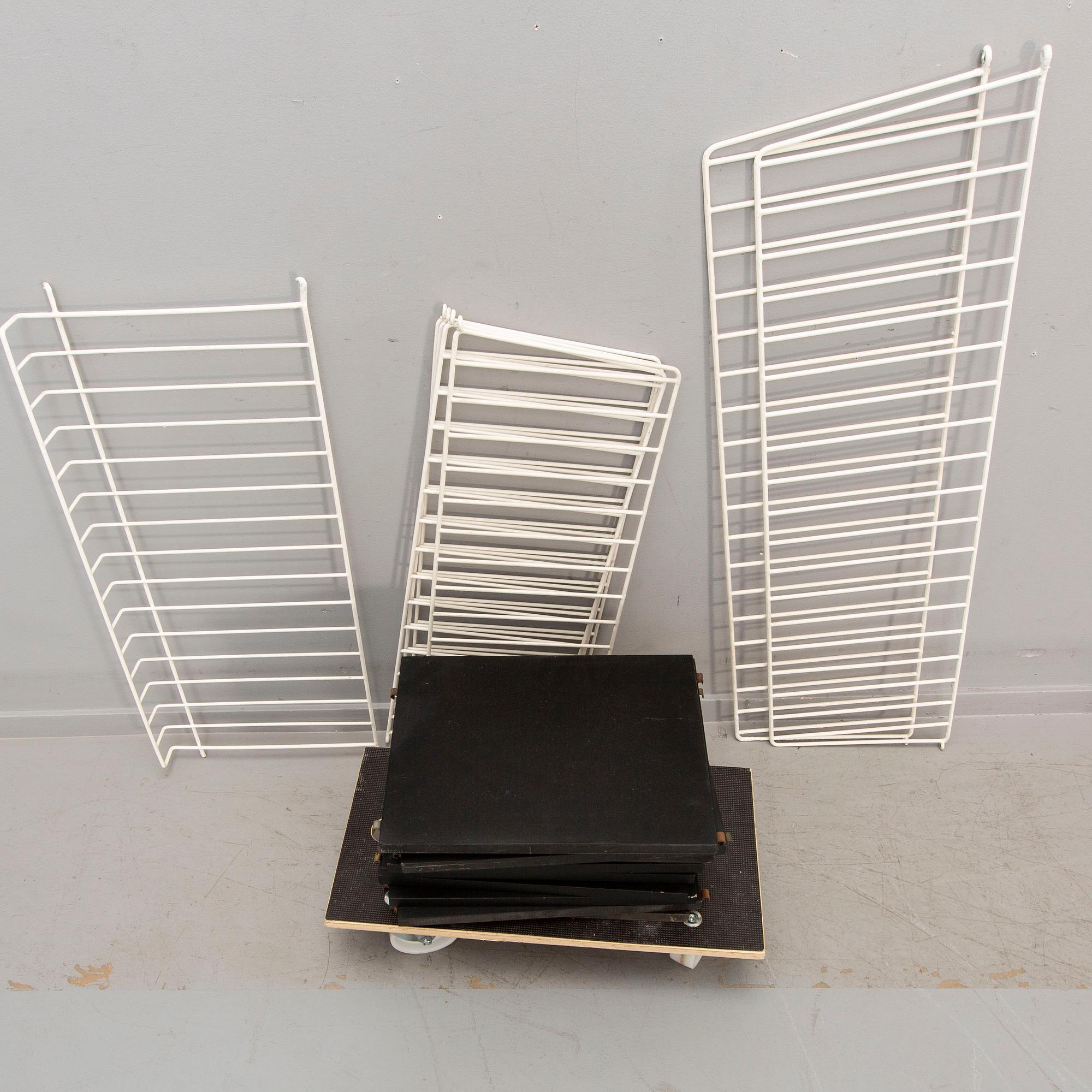 Nils Strinning, vägghylla "The ladder shelf" 1900-talets mitt.