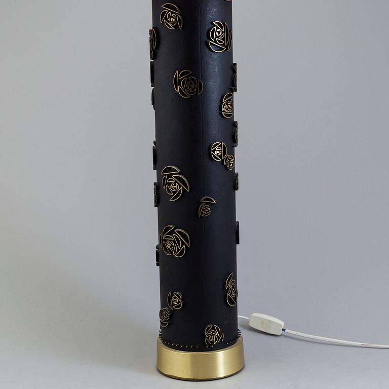 A 1960s/70s table lamp.