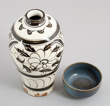 VAS OCH SKÅL, porslin, Kina, 1900-/2000-tal.