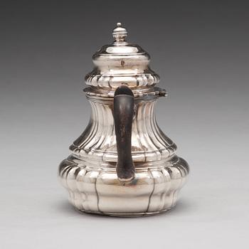 Olof Fernlöf, tekanna, silver, Göteborg 1734, senbarock.