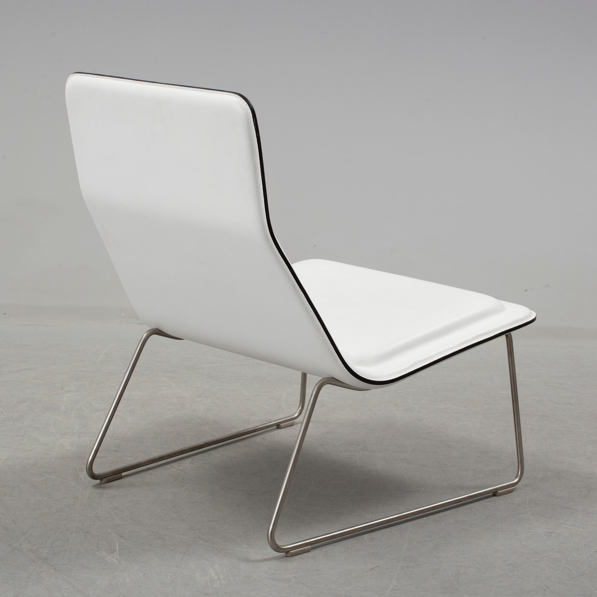 JASPER MORRISSON, a 'Low Pad Chair' from Cappellini, Italy.