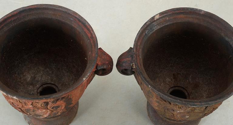 YTTERFODER, ett par, Svartmålat gjutjärn, Barockstil, Vattholma bruk, 1800-tal.