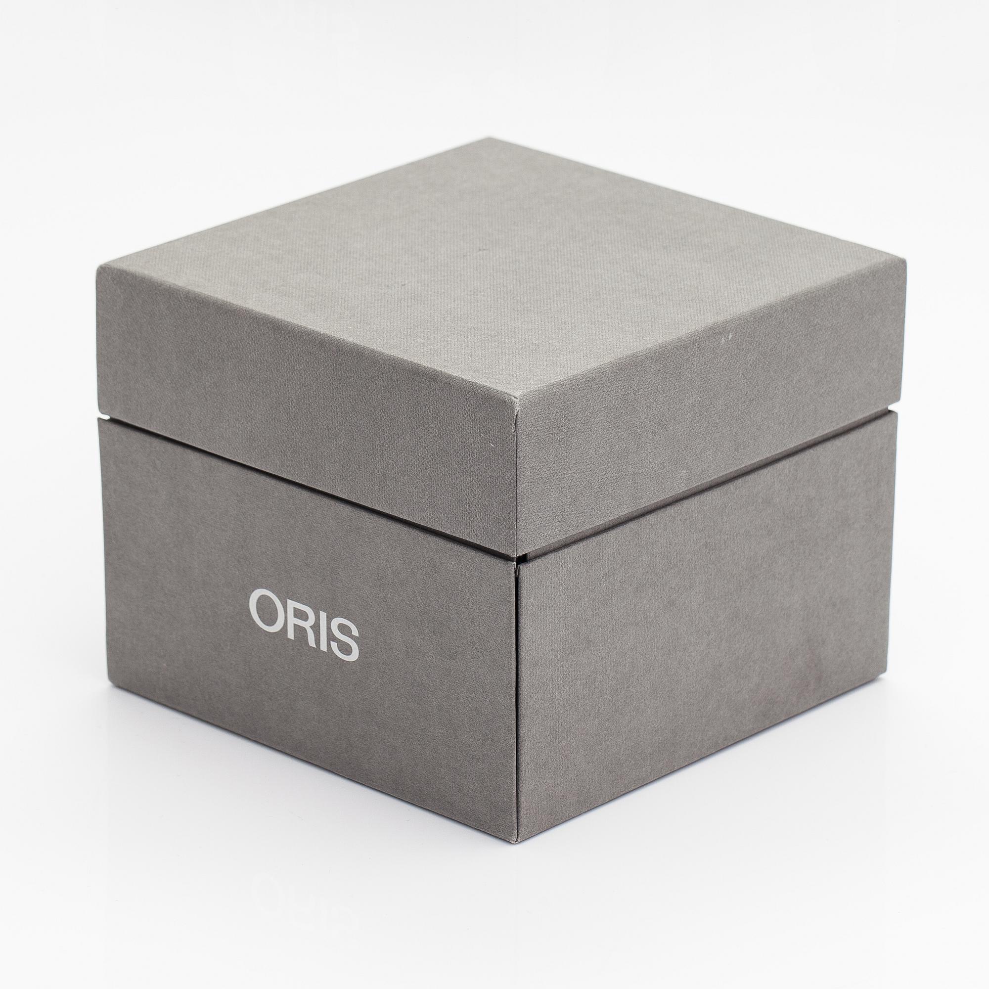 Oris, Classic date, rannekello, 42 mm.