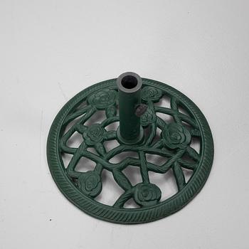 Garden group, 3 pieces, 20th century.