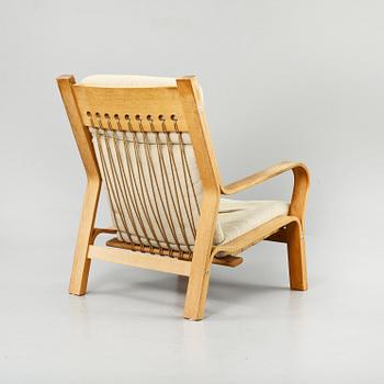 KARMSTOLAR, 2 + 1 st, "GE-671"-serien, Hans J Wegner, Getama, brännstmpl.