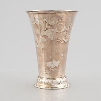 A silver beaker, GAB, Stockholm 1948.