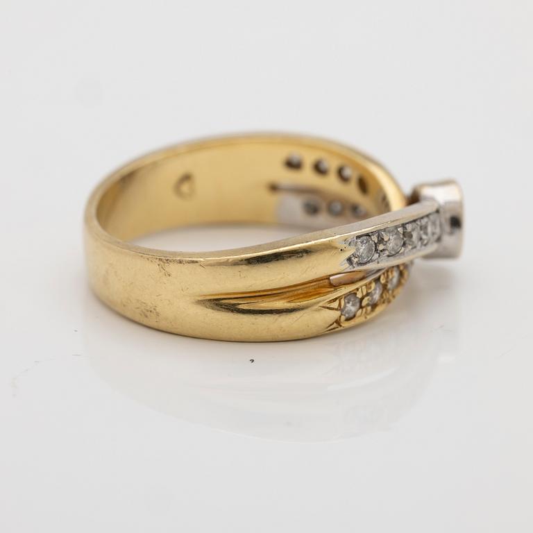 Ring, 18K guld samt diamanter.