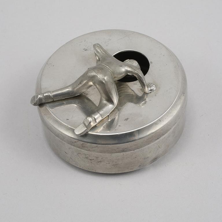 MANSCHETTKNAPPSASK, tenn, "Originell", Widerholm & Dahlberg, Eskilstuna, 1930/40-tal.