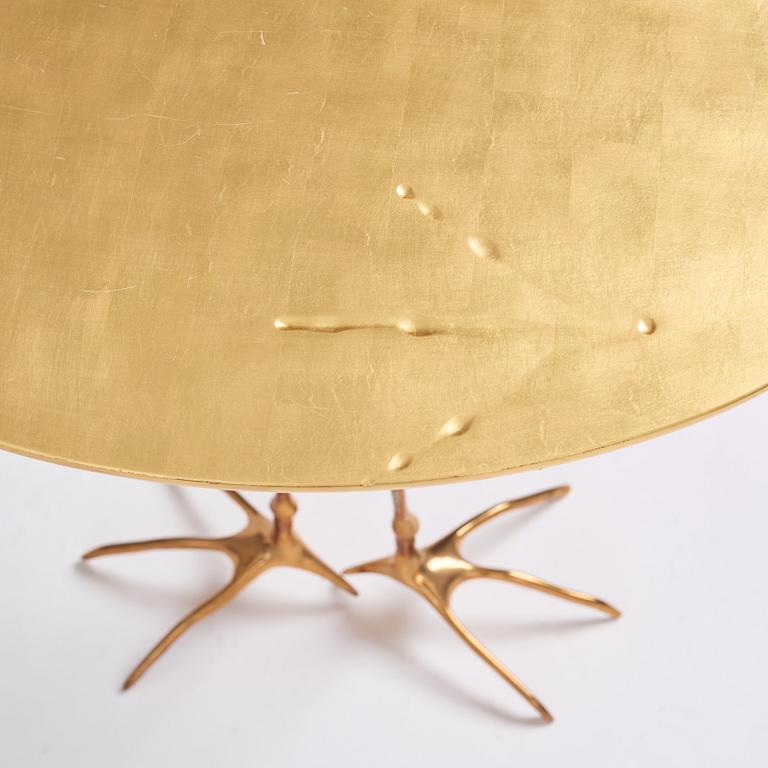 Meret Oppenheim, a 'Traccia table', Simon Gavina Edition.