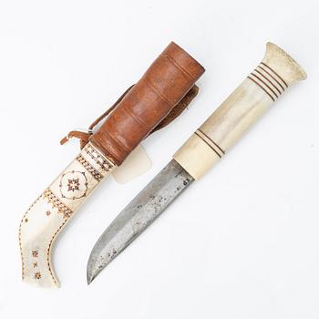 Esse Poggats, (d.y.), half-horn knife, signed.