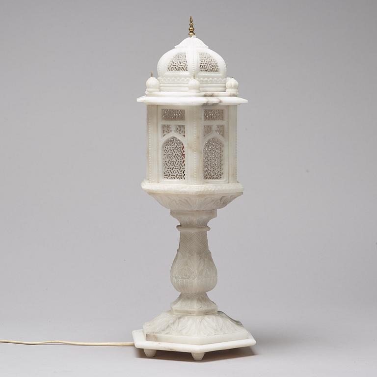 Bordslampa, alabaster, Agra, Indien.
